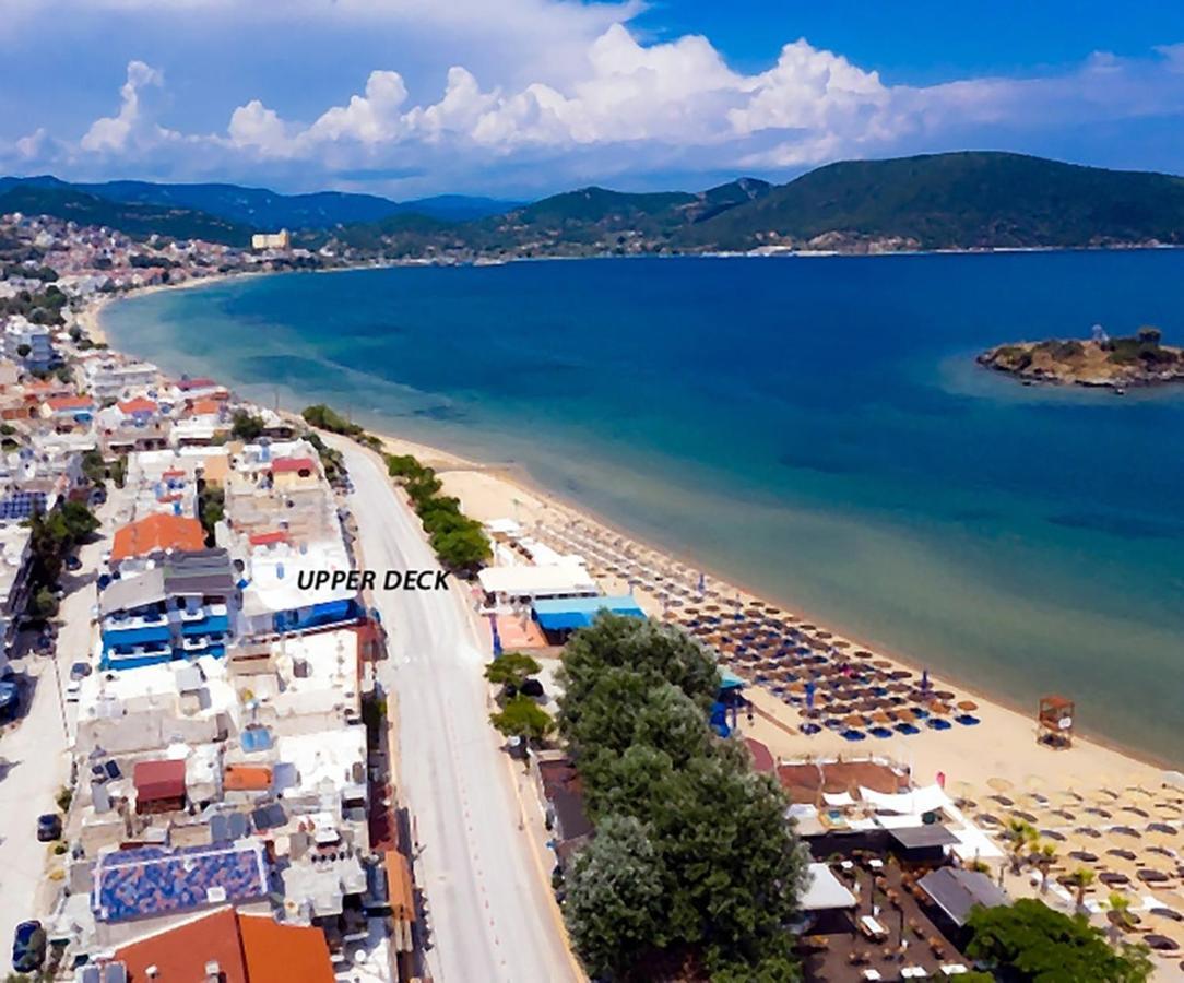 Upper Deck Apt. Daire Néa Péramos Dış mekan fotoğraf