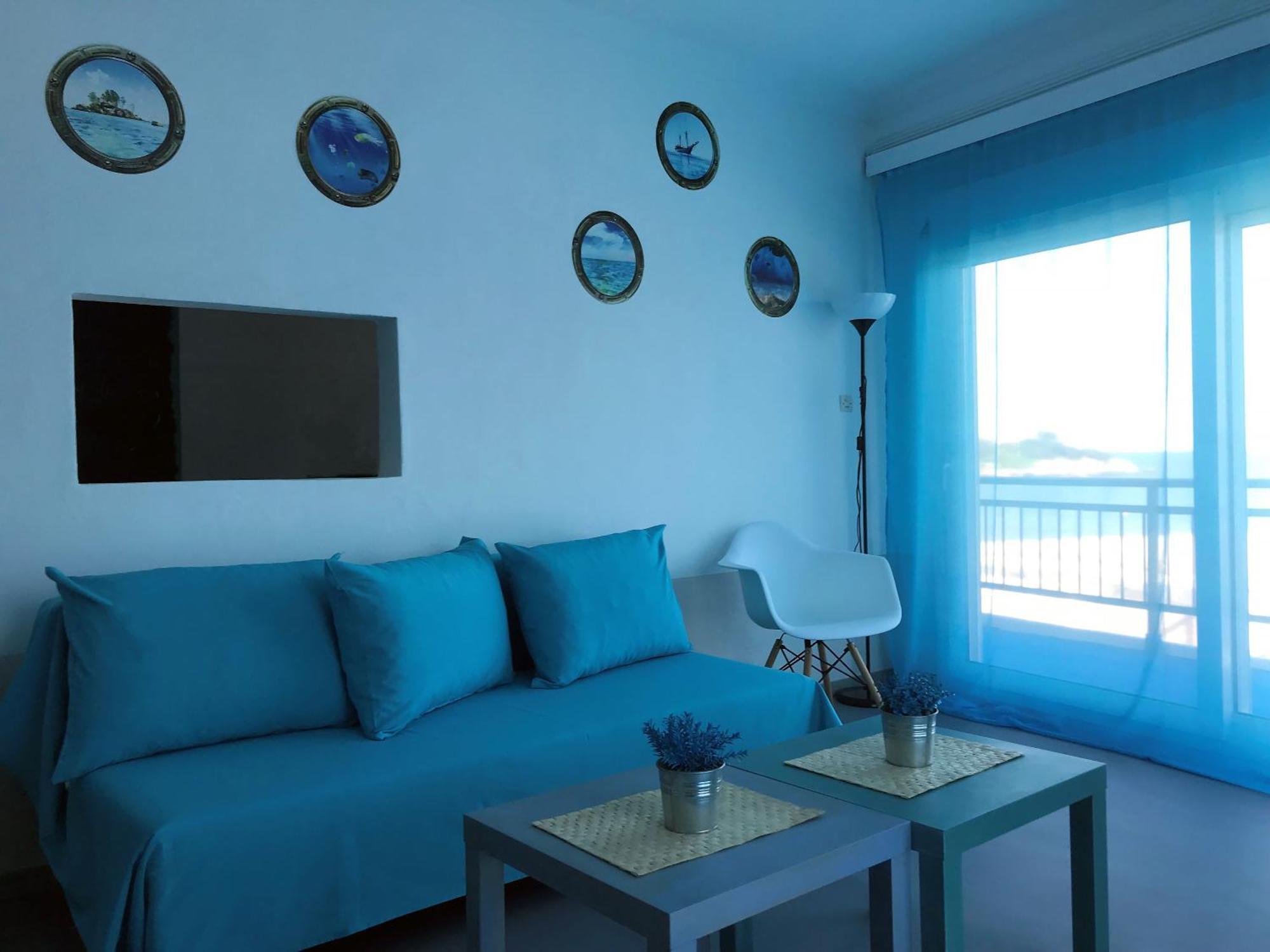 Upper Deck Apt. Daire Néa Péramos Dış mekan fotoğraf