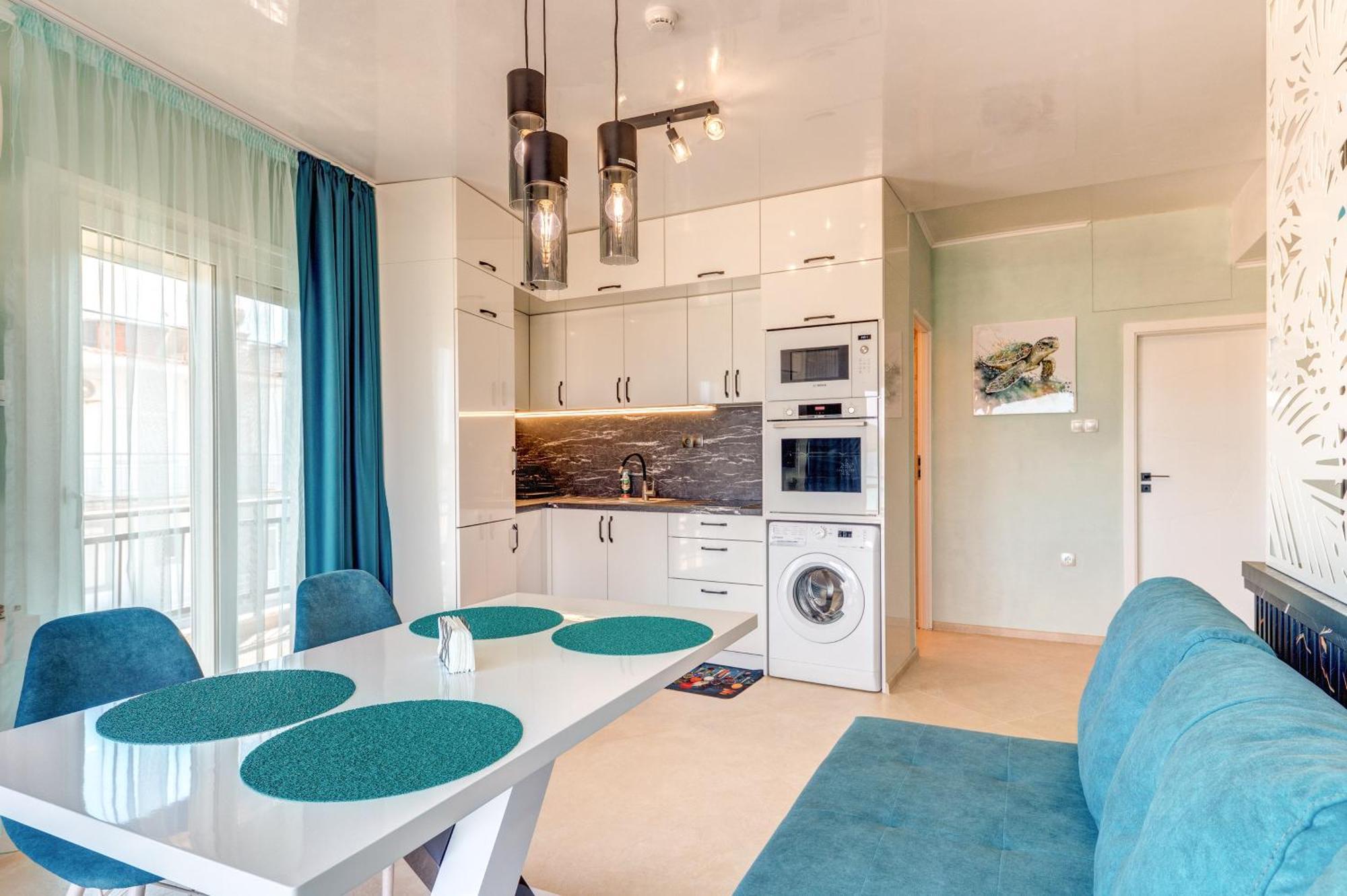 Upper Deck Apt. Daire Néa Péramos Dış mekan fotoğraf